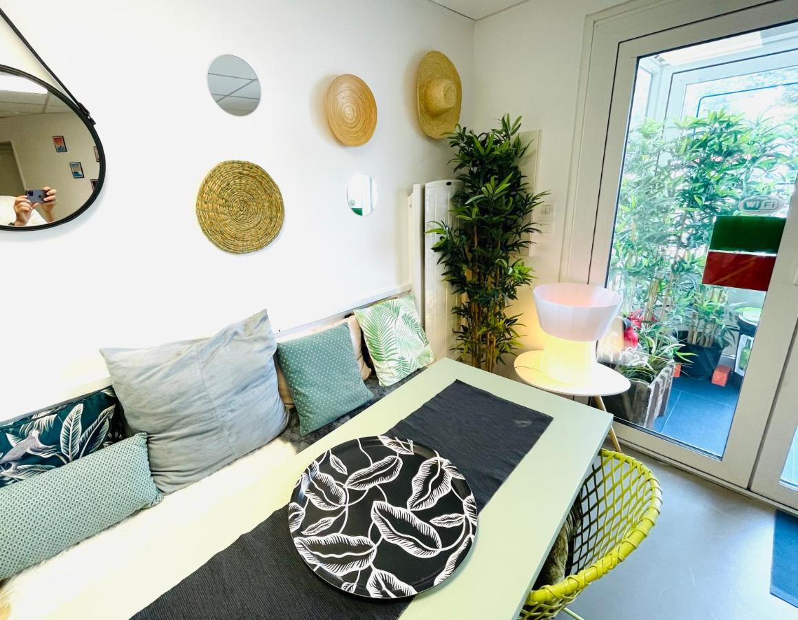 Spotsleeping Vandrarhem Anglet Exteriör bild